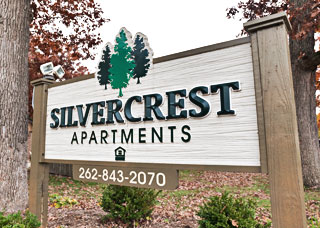 Silvercrest Apartments sign